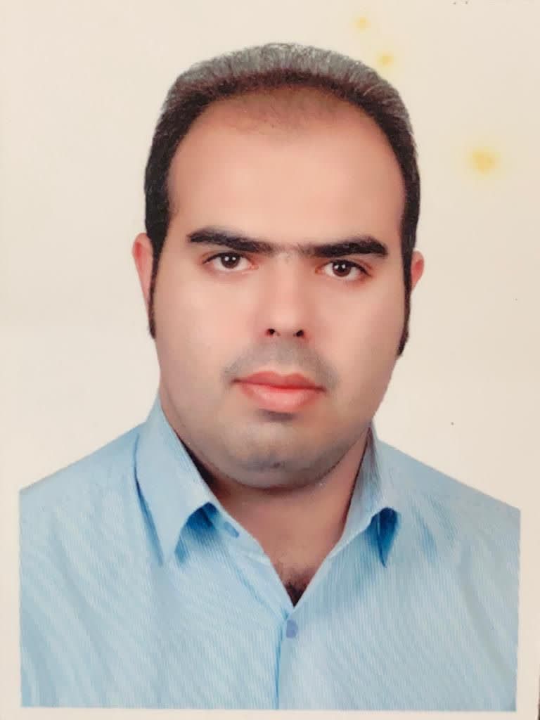 مدیر هنرستان